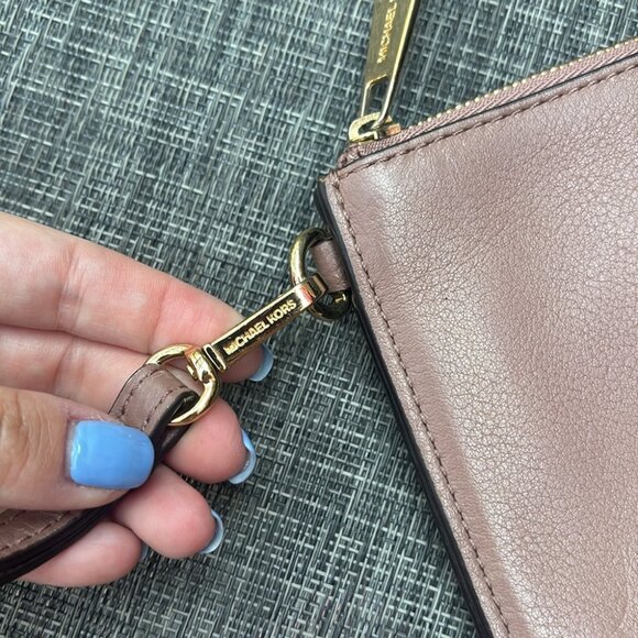 Michael Kors Blush Dark Pinkish Purple Leather Wristlet Clutch - Picture 2 of 8